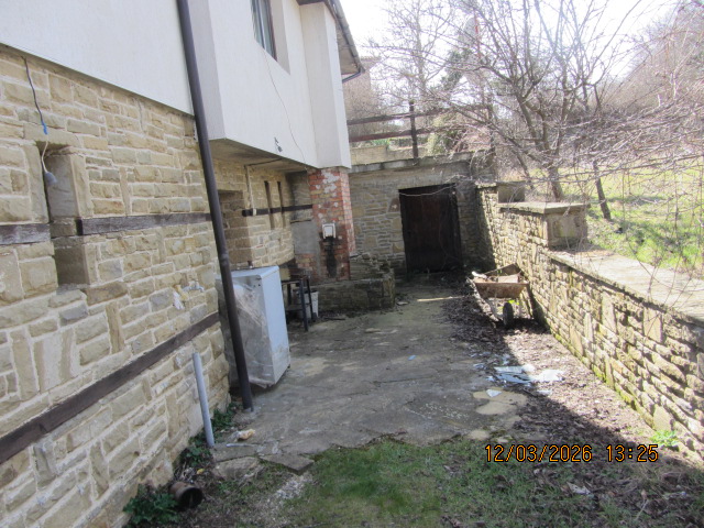 Парцел с къща - с. Медвен, Сливен – photo 33