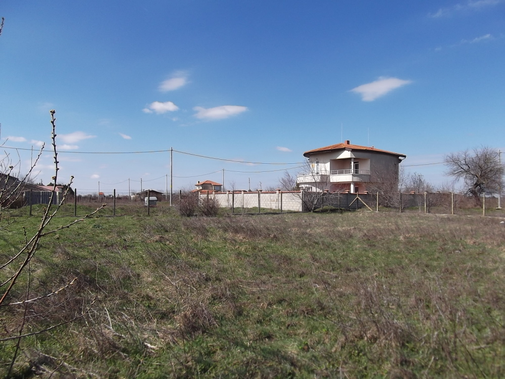 Парцел - с. Топола, Добрич