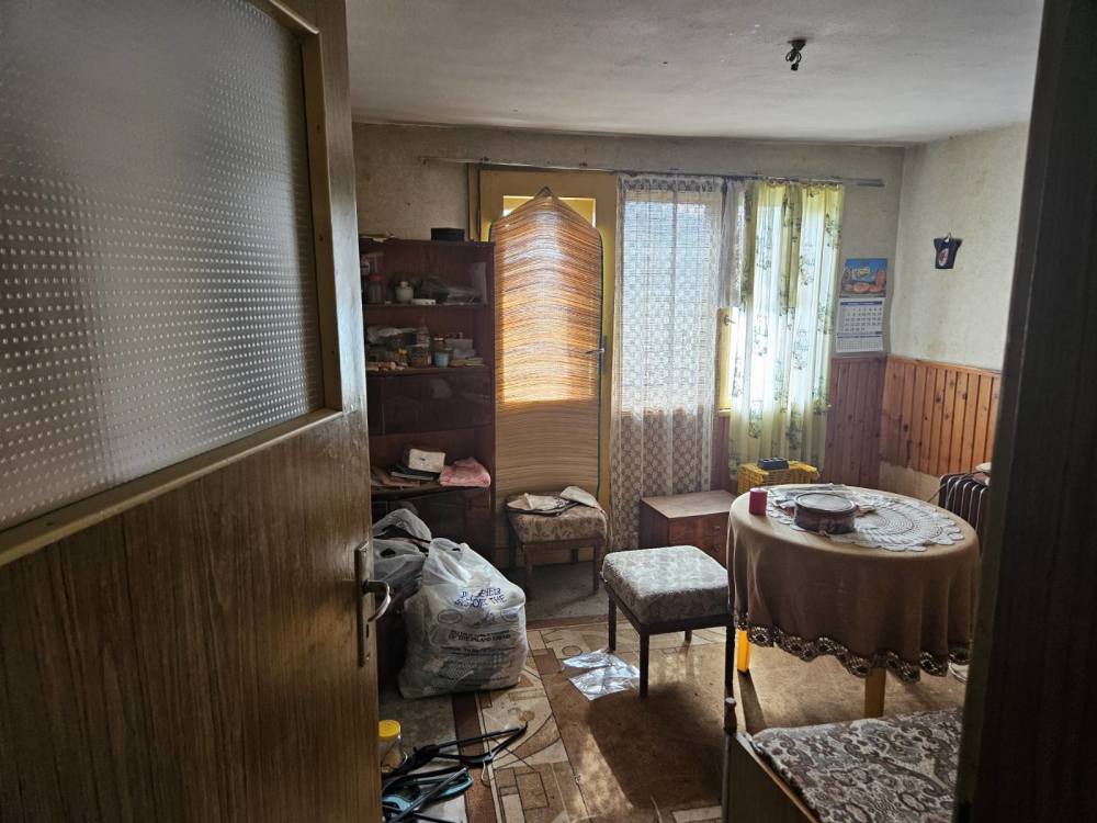 Парцел с къща - с. Врачеш, София окръг – photo 8