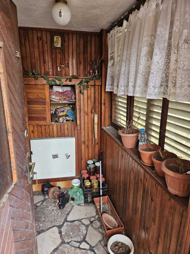 Парцел с къща - с. Врачеш, София окръг – photo 13