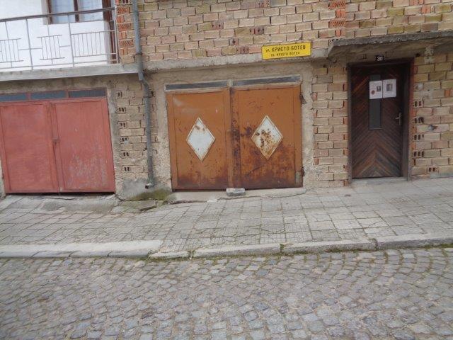 Тристаен апартамент - гр. Панагюрище, Пазарджик – ЧСИ – photo 14