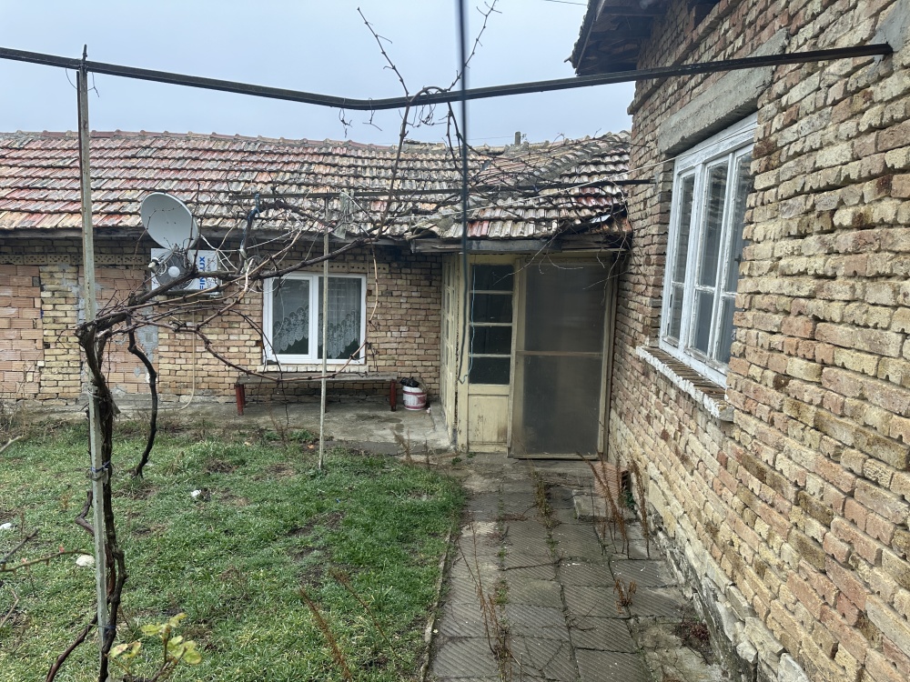 Къща с парцел - с. Манастирци, Разград – ЧСИ – photo 6