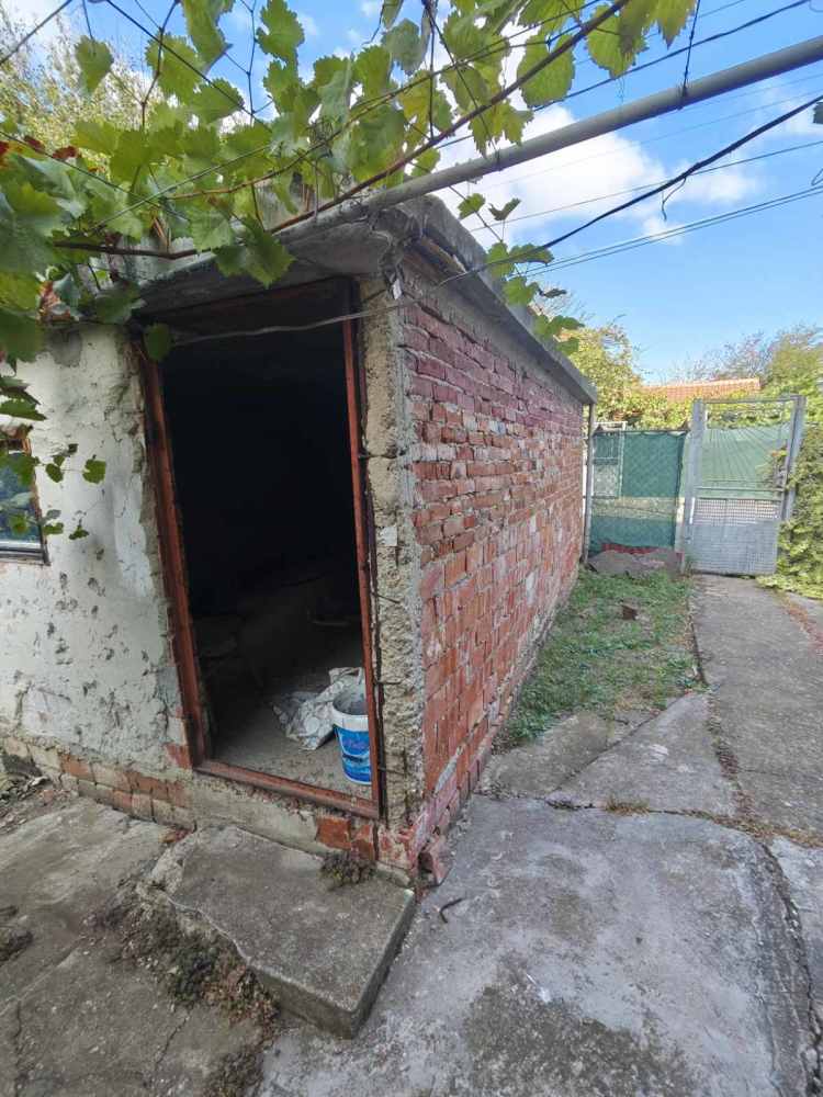 Етаж от къща - гр. Камено, Бургас – ЧСИ – photo 4