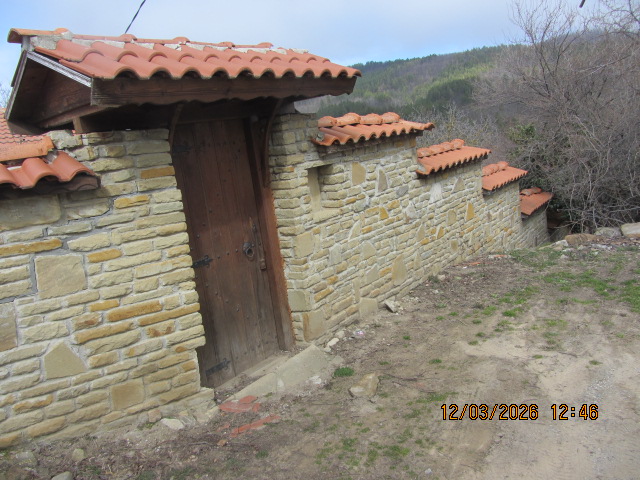Парцел с къща - с. Медвен, Сливен – photo 4